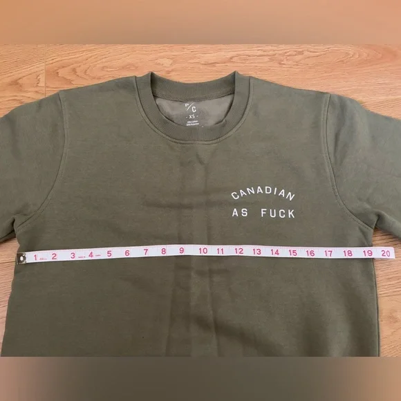 NWT Peace Collective Unisex Olive Canadian Crewneck Sweater - Picture 4 of 8